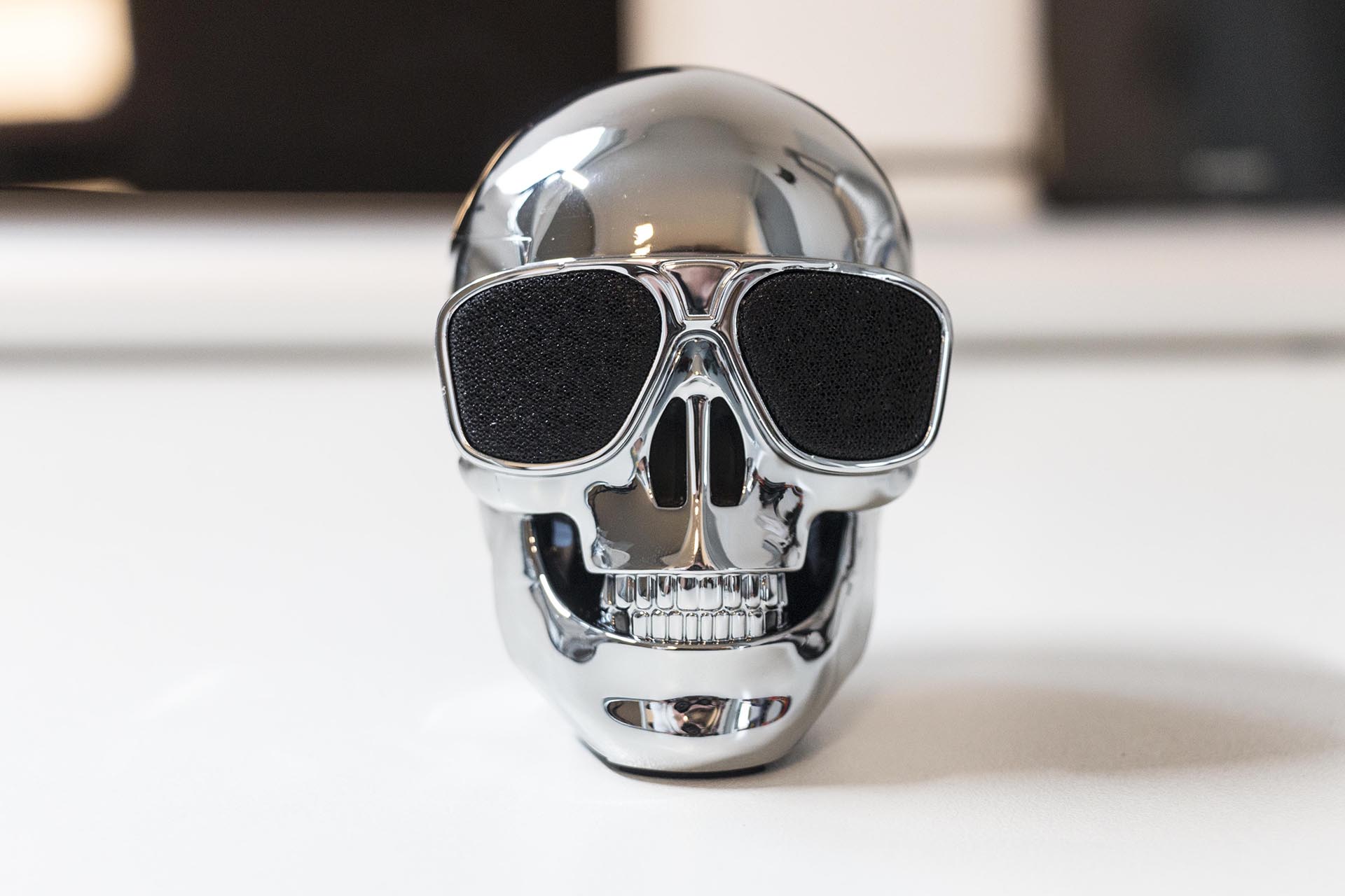 开云手机入口 - 附件|饰品|办公家具|开云中国家具|AeroSkull Nano音箱