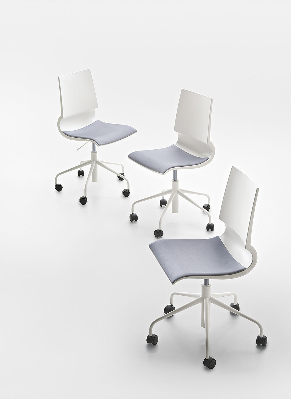 开云手机入口 - 坐具|休闲椅|办公家具|开云中国家具|Ricciolina 洽谈椅/办公椅