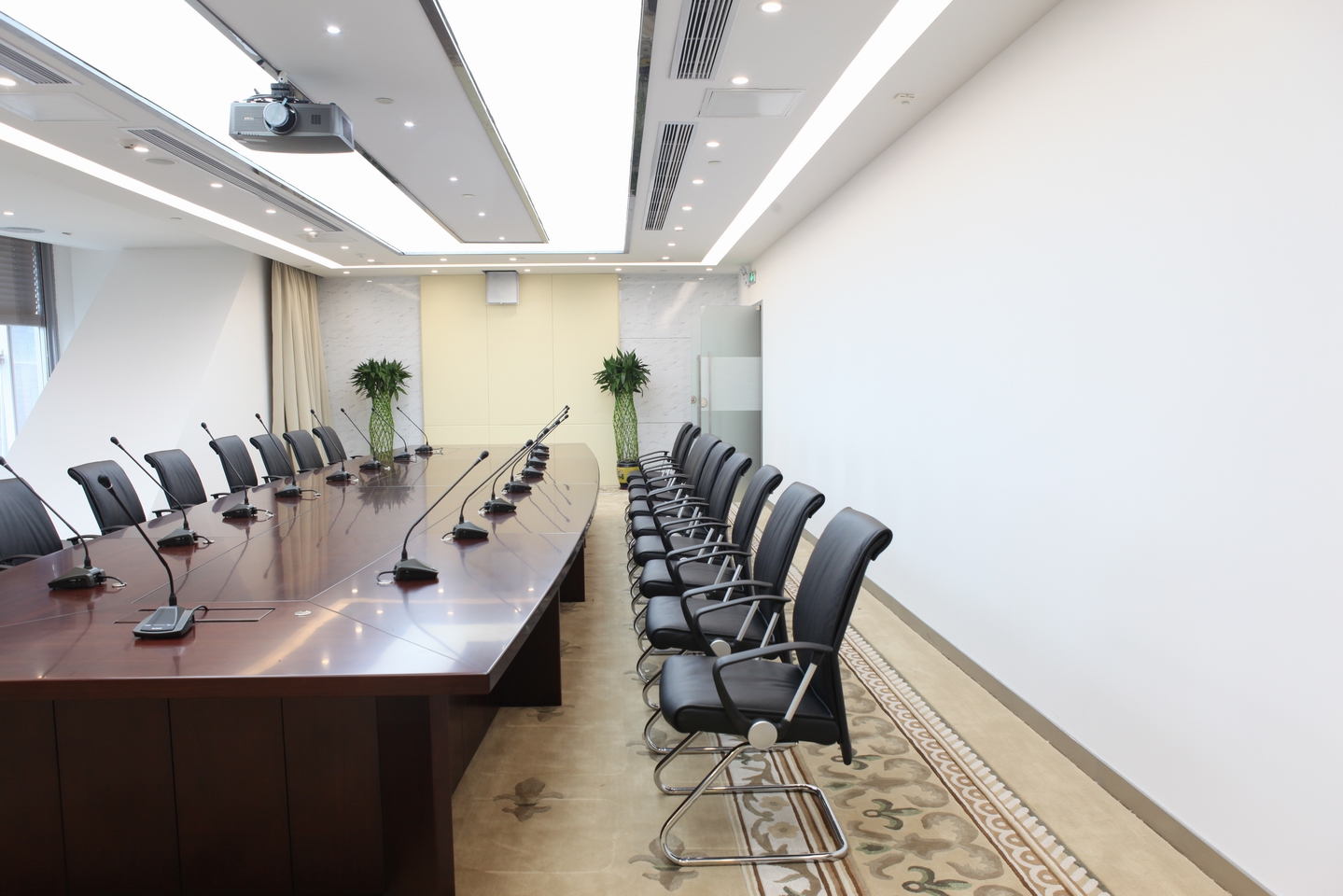 会议台|实木会议台|办公家具|开云中国家具|会议台