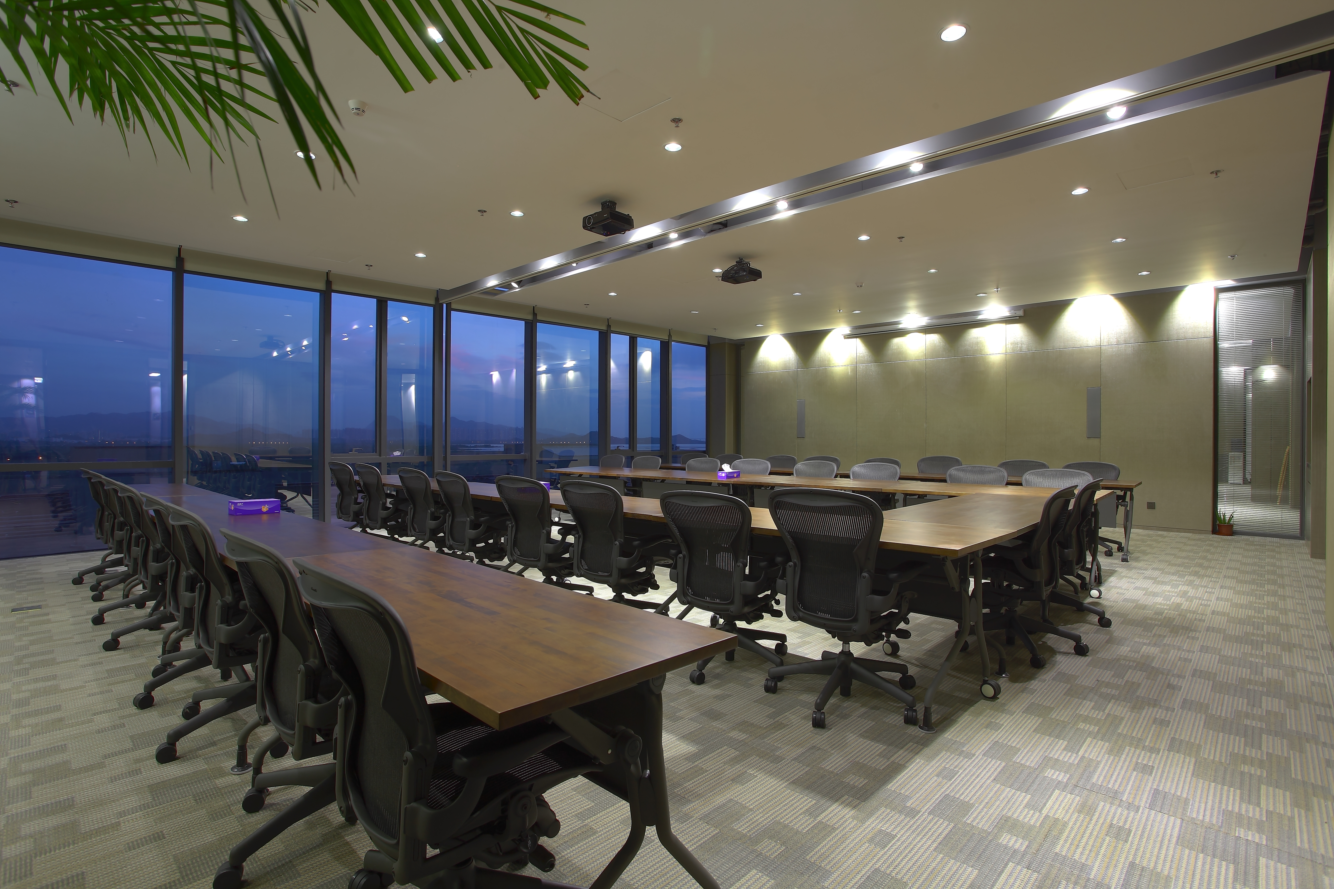 会议台|实木会议台|办公家具|开云中国家具|会议台
