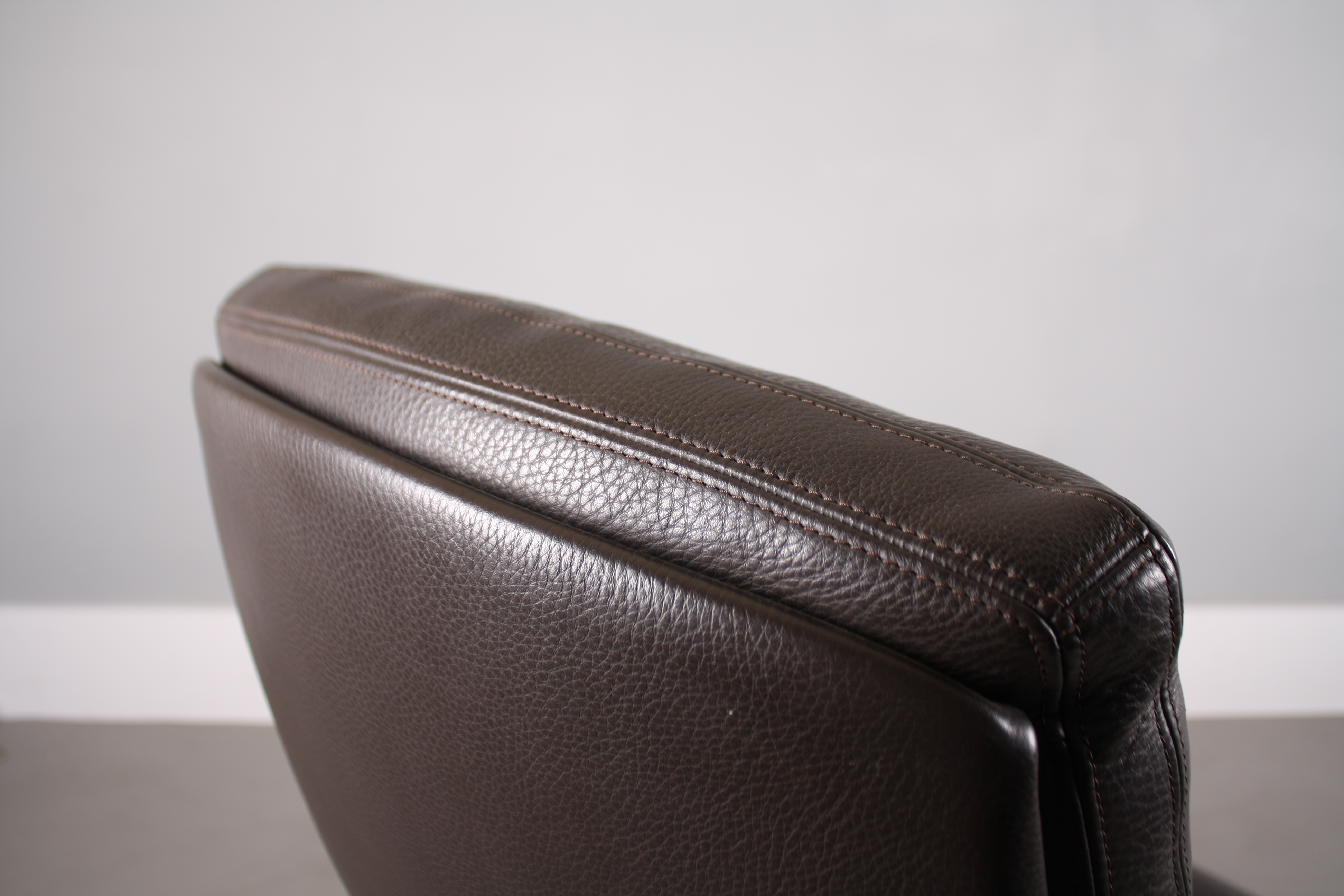 办公椅|现代真皮中班椅|办公家具|开云中国家具|FK 86 Lounge.
