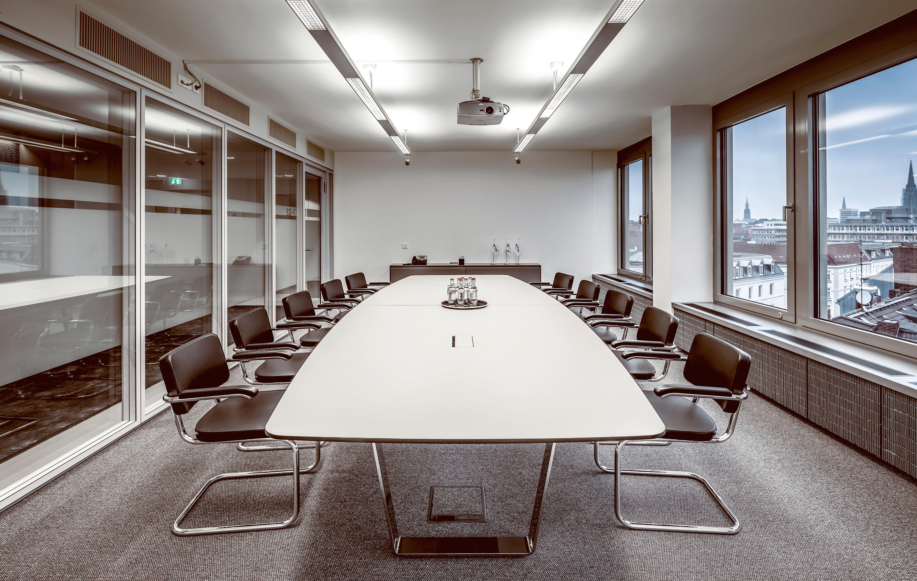 会议台|实木会议台|办公家具|开云中国家具|Tune系列会议台